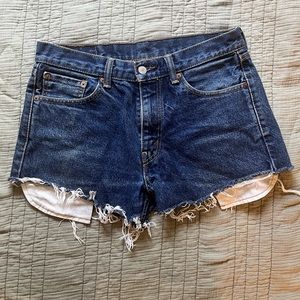 Levi’s Low-Rise 505 Shorts
